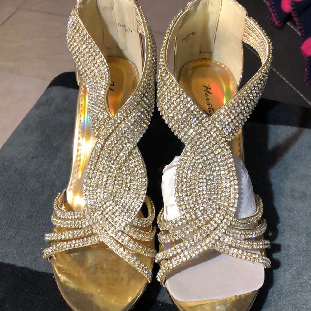 *******SOLD*******
